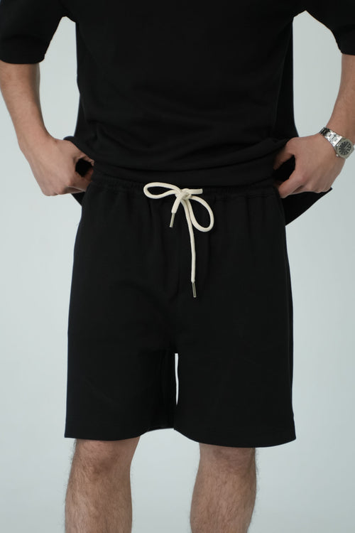 מכנס קצר קשירה – Essential Drawstring Shorts