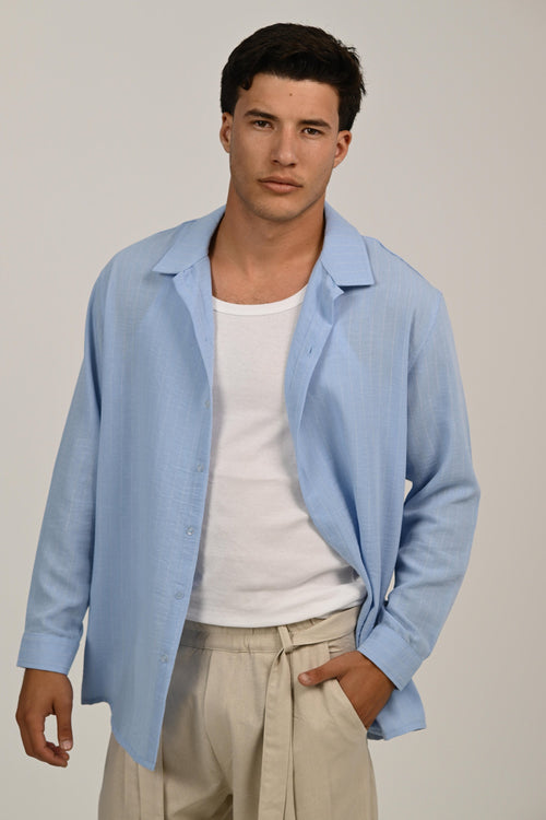 חולצה מכופתרת פסים – Striped Button Shirt (תכלת)